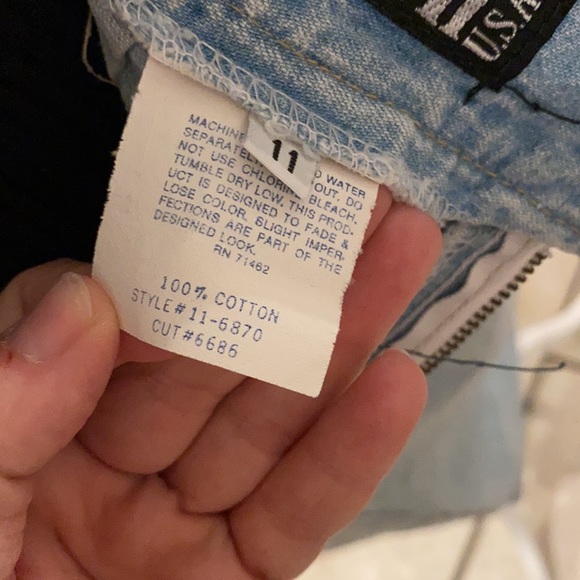 Denim Skirt-front slit- high waisted - Picture 9 of 10